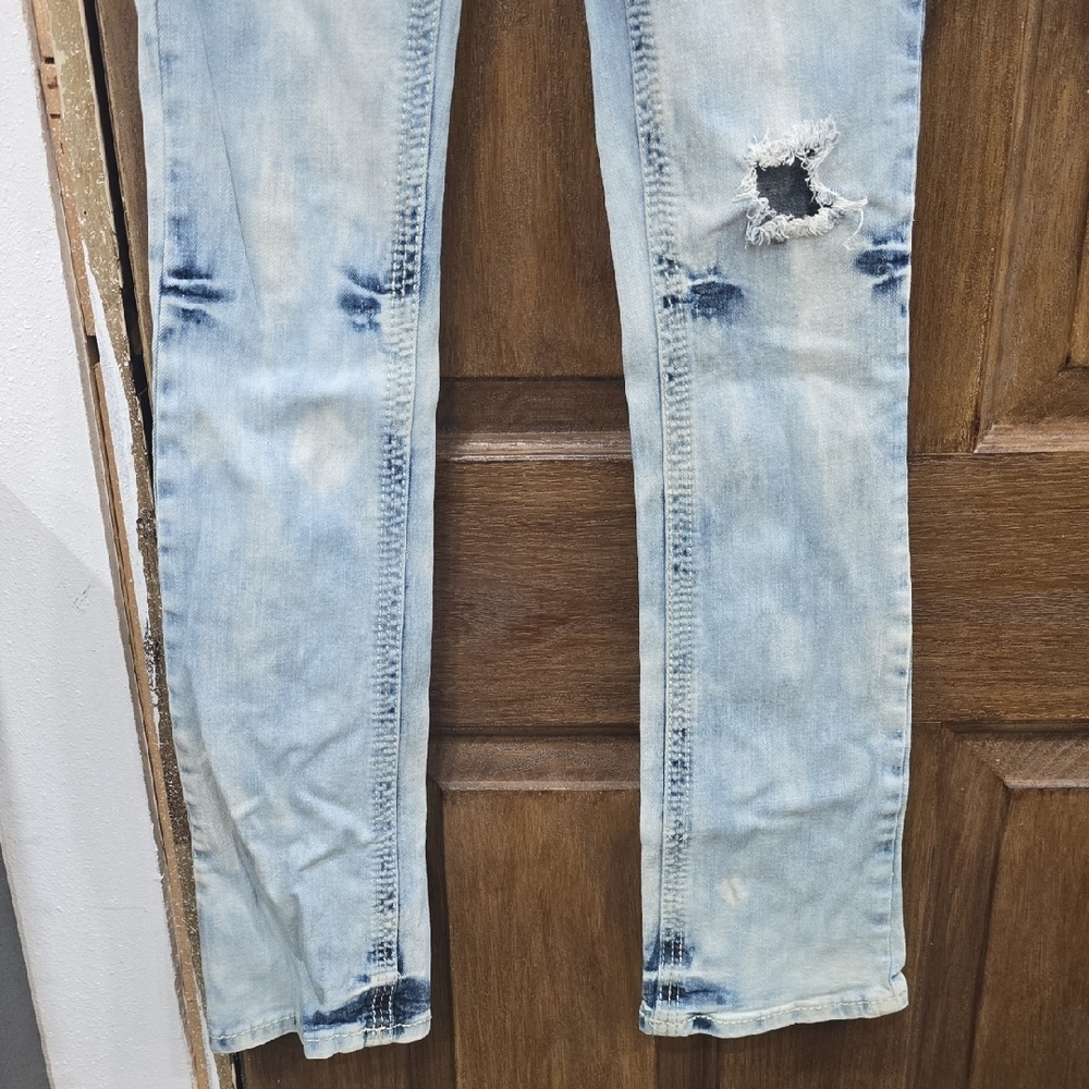Amethyst Jeans Light Blue Distressed Skinny Jeans - Picture 2 of 8